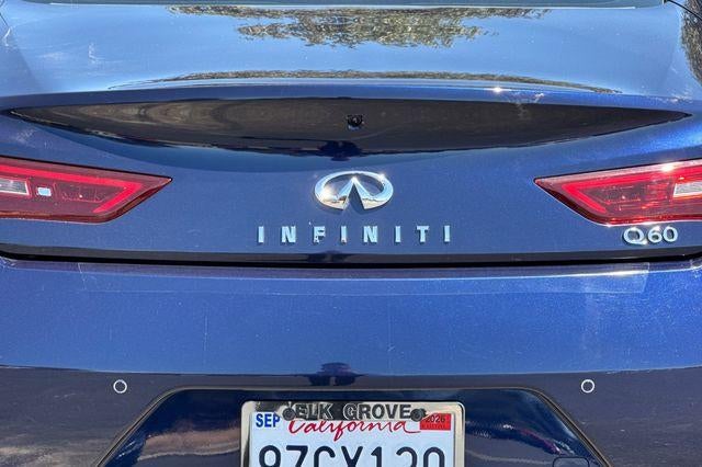 2022 INFINITI Q60 LUXE