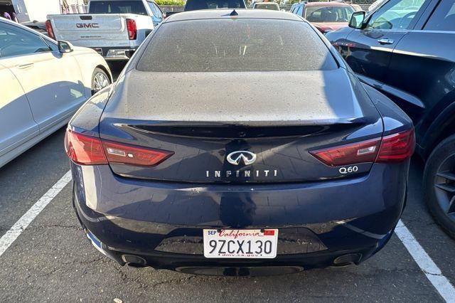 2022 INFINITI Q60 LUXE