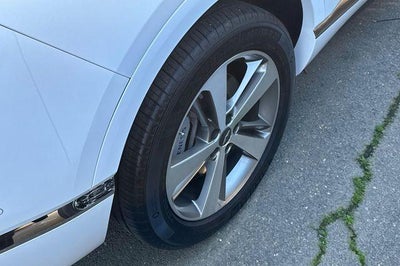 2024 Genesis GV80 Base