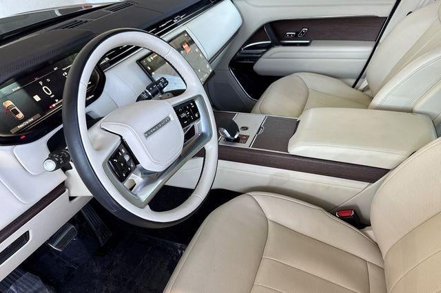 2024 Land Rover Range Rover SE
