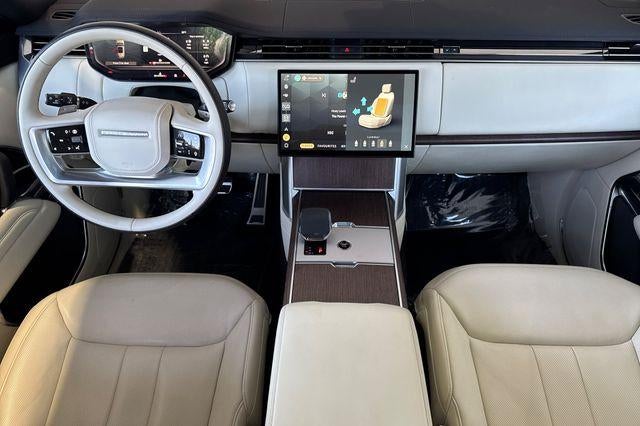 2024 Land Rover Range Rover SE