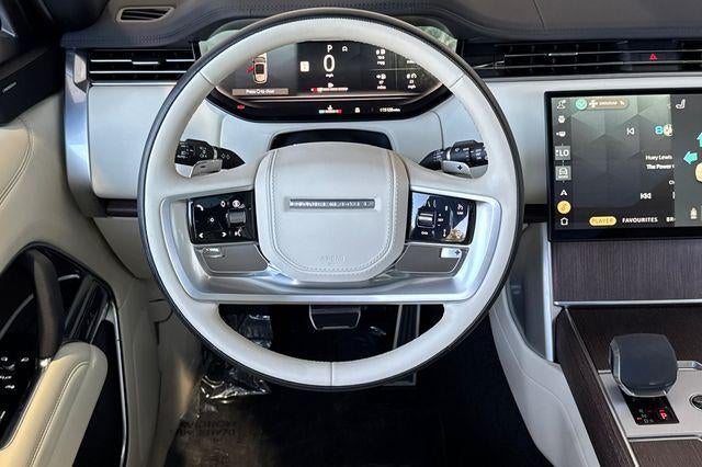 2024 Land Rover Range Rover SE