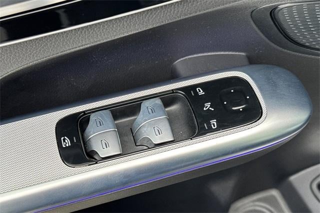 2025 Mercedes-Benz GLC GLC 300