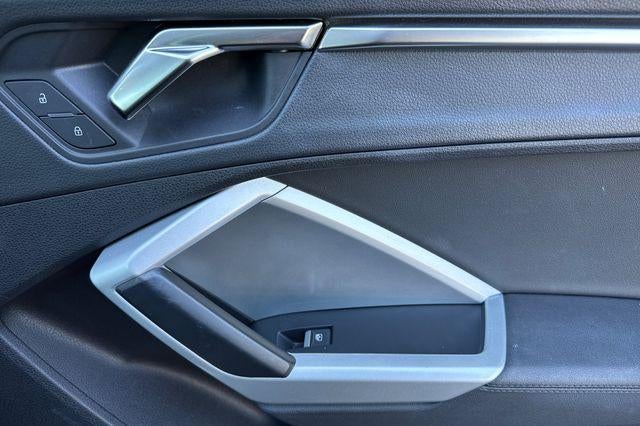 2024 Audi Q3 S line Premium