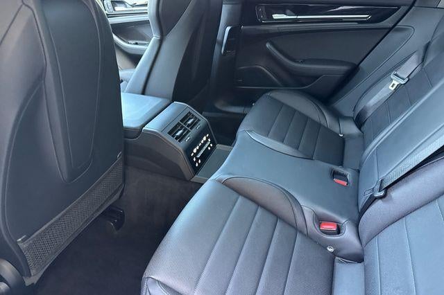 2024 Porsche Panamera Base